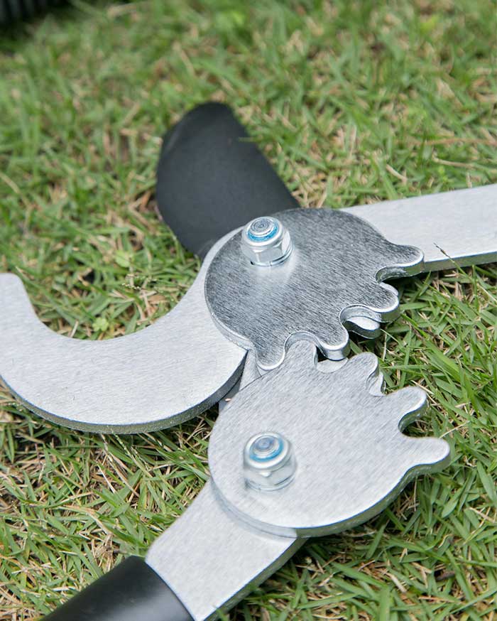 What's the use of fruit tree pruning shears