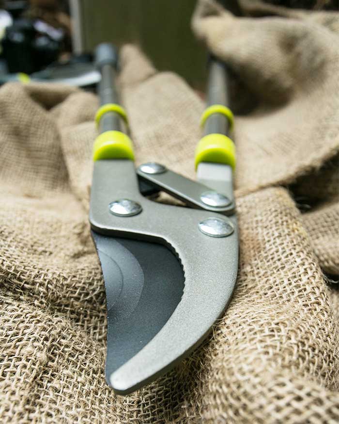 What are the precautions for storage of garden tools?